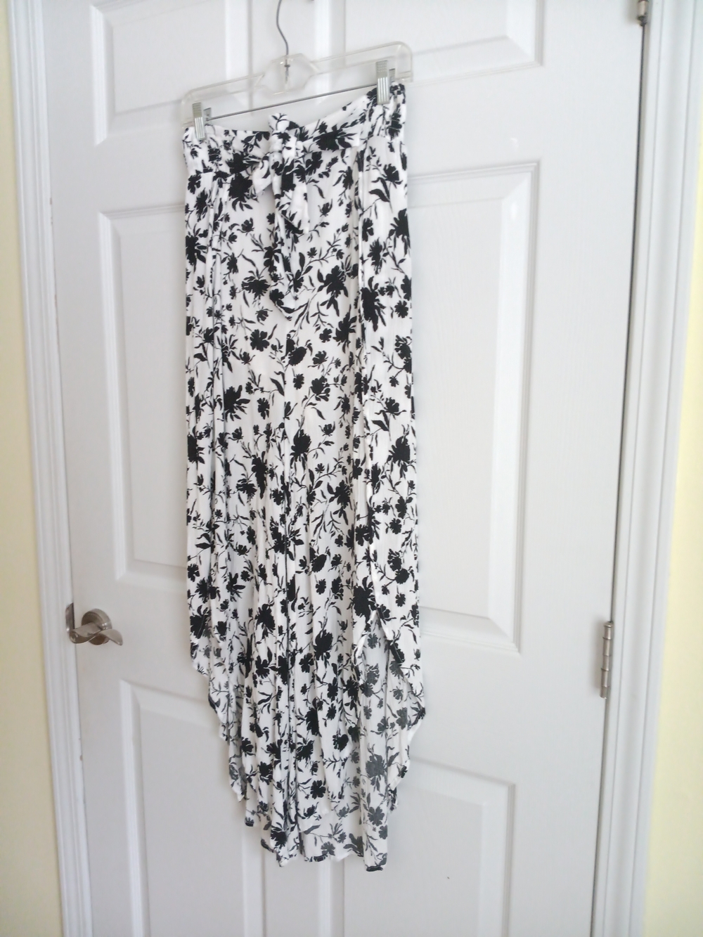 Lulus Black & White Floral Split Wide Leg Palazzo Pants Medium - Picture 2 of 8